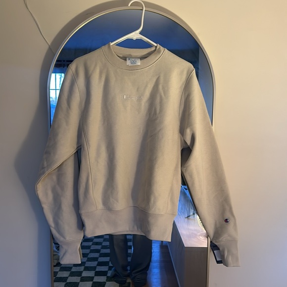 Champion Crew  Sweater - Picture 4 of 4